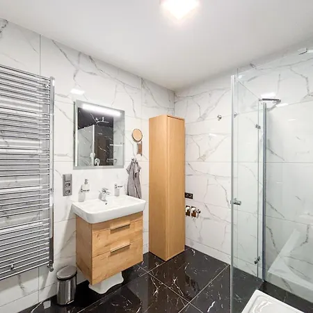 Apartamento Na Pomezí *