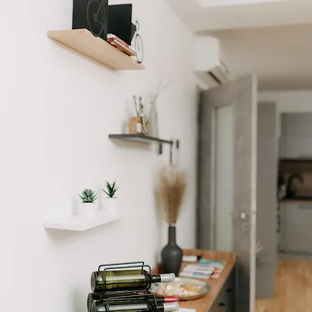 Apartamento Na Pomezí *